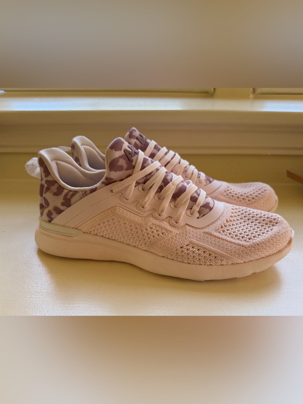 APL Light Pink Women's Knit Trainer with leopard Accent Womens size 7